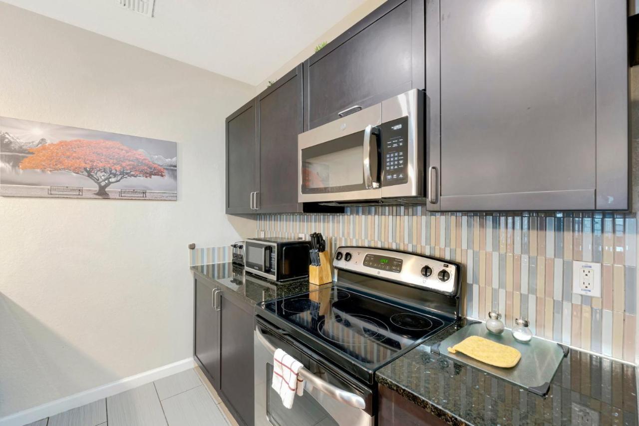 Tropical 3Br Suite-2 Resort Style Pools-5 Mil To Bay-Gym-Close To Beach Tampa Exterior photo